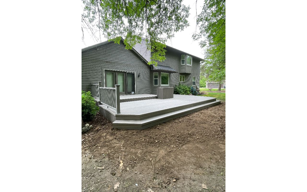 Deck Installer in Dexter, Michigan
