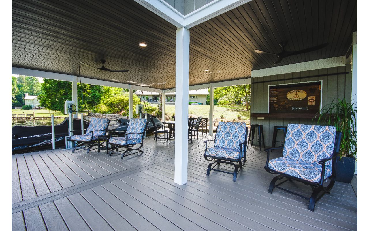 Trex dock with bar conversion
