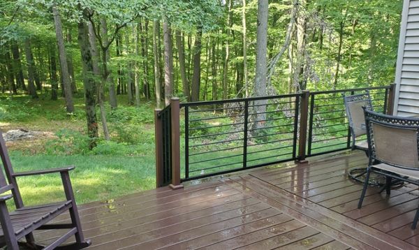 Bronze/Black Vertical Rail with Vintage Lantern Decking