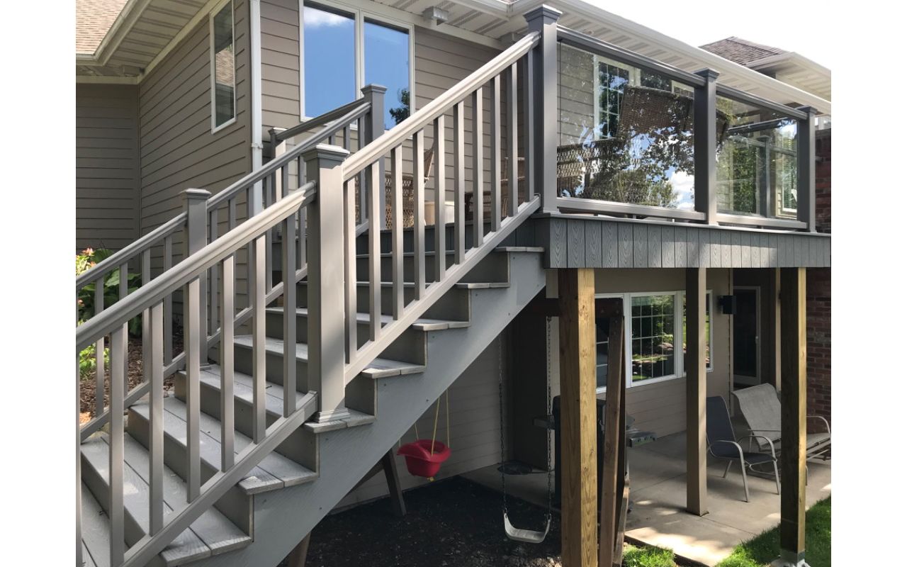 Trex Select Pebble Gray with Transcend Glass railing