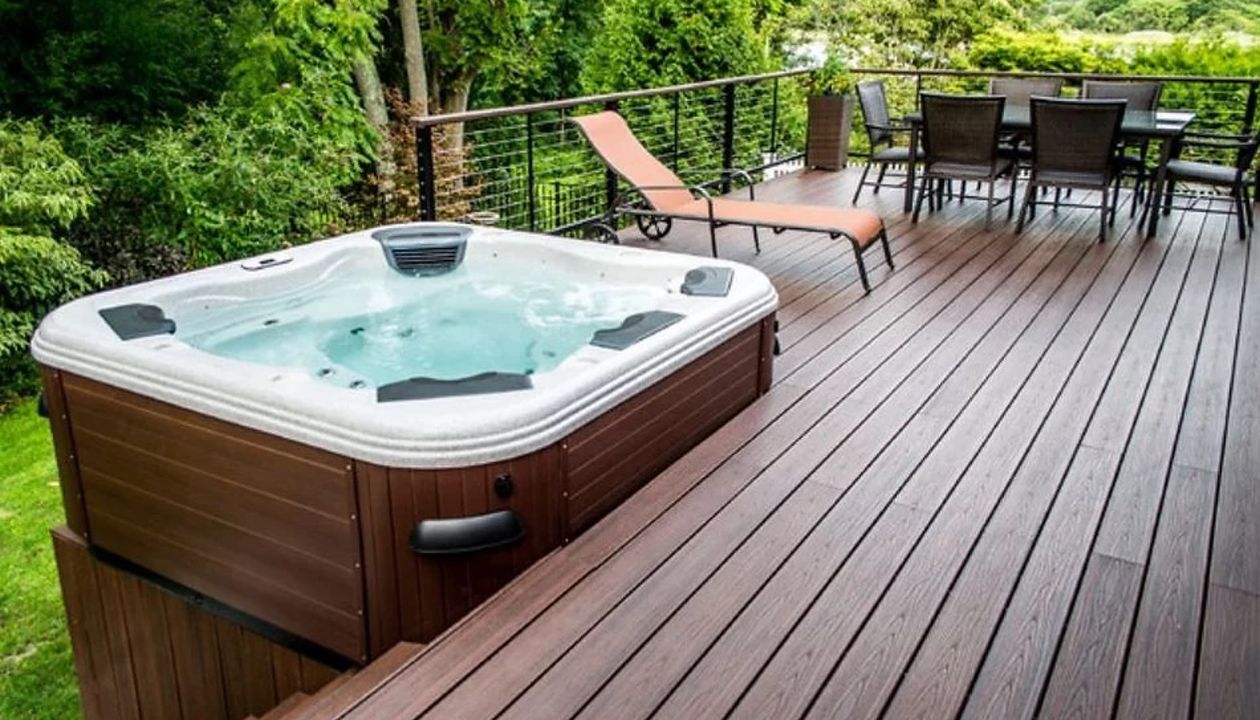 Custom Trex Transcend Deck - Lava Rock with Built-in Spa