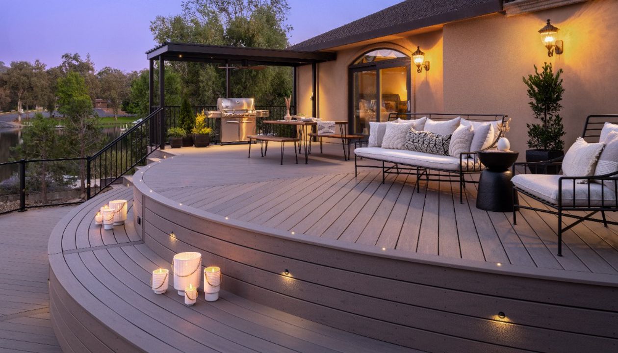 Custom curved Biscayne decking and bench