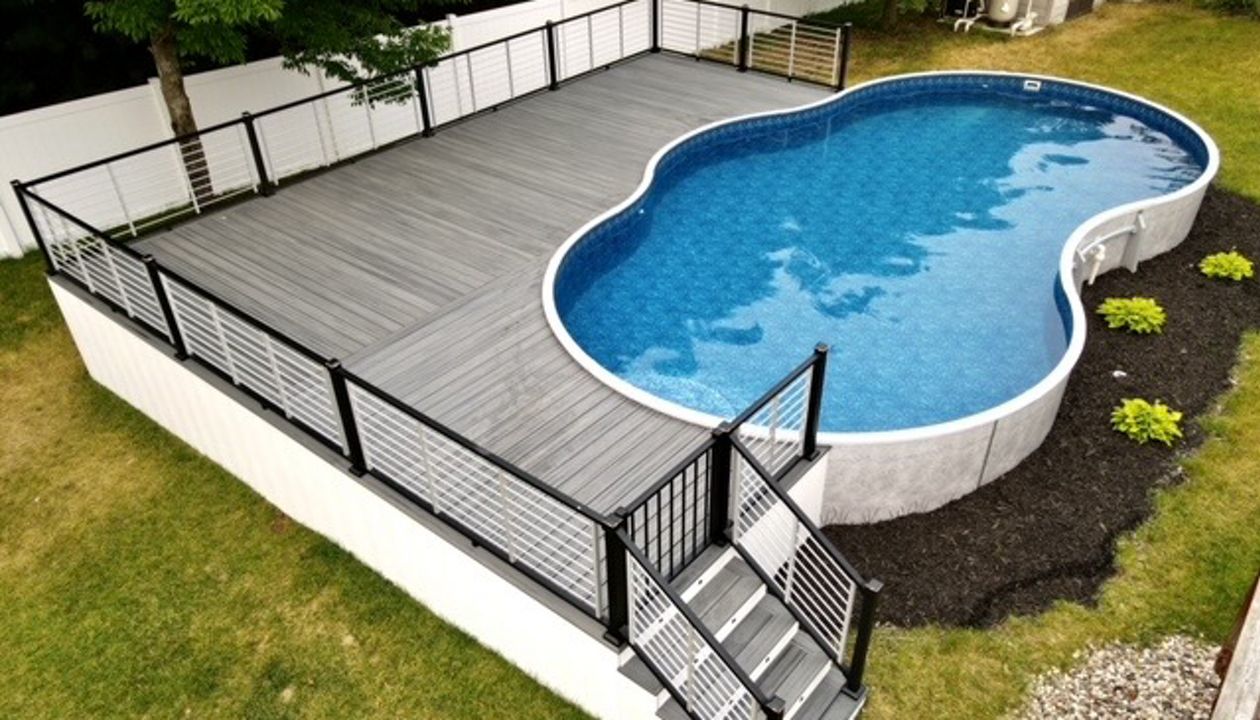 WOW! Who wouldn't want to join this family on their @Trexcompany outdoor space.... Trex Transcend Island Mist decking and Transcend white fascia, Trex Signature Rod Rail with LED cap lights and stair riser lights.