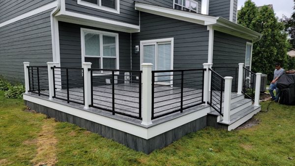 Trex Transcends Island Mist with Rod Rail