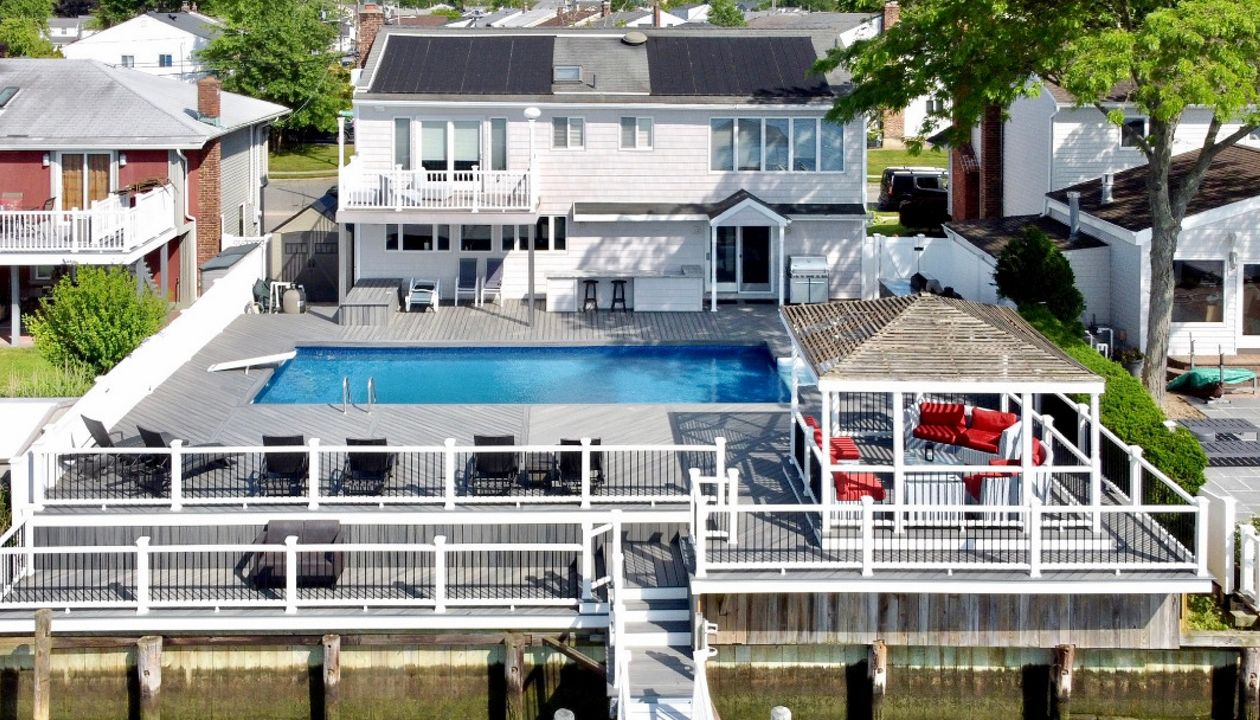 Trex Transcend Pool Deck Island Mist Color Oceanside NY