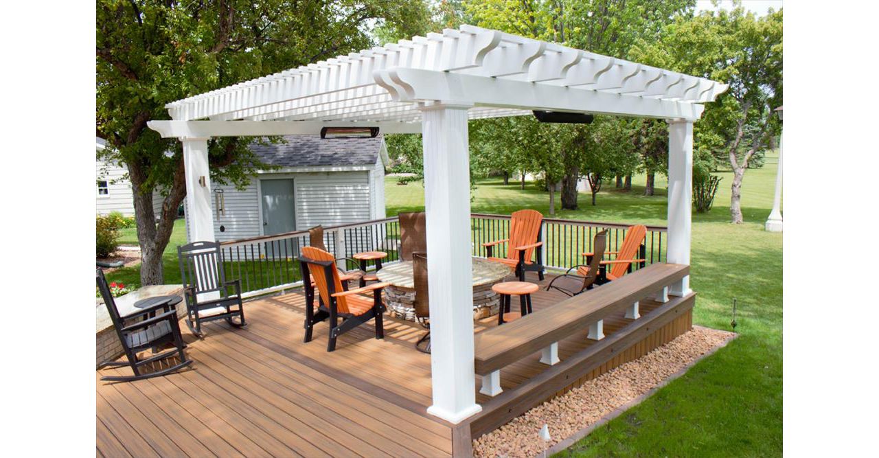 Havana Gold with Spiced Rum, Cocktail Railing and custom built in fire pit.