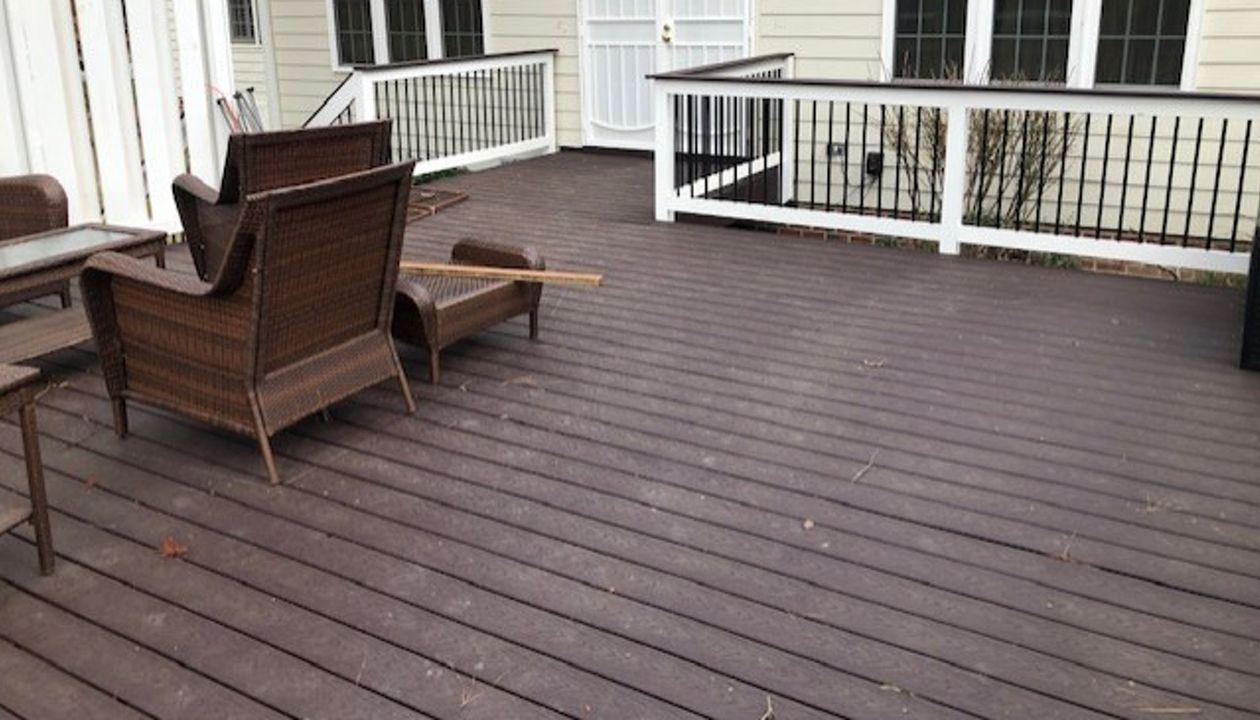 Trex Universal Hideaway fasteners give a fastener free appreance!