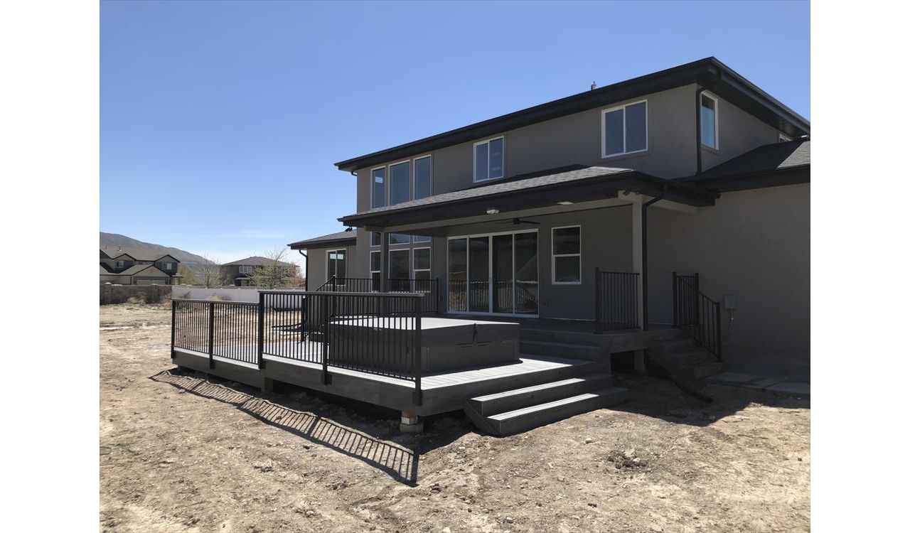 Deck in Draper utah Trex with Island mist decking and Fascia.