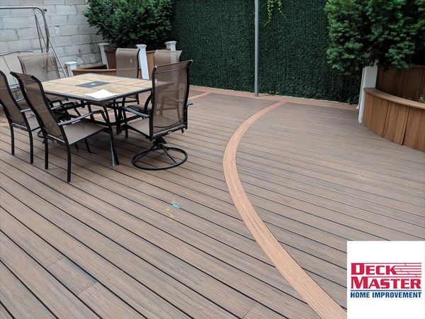 Trex Curved Deck