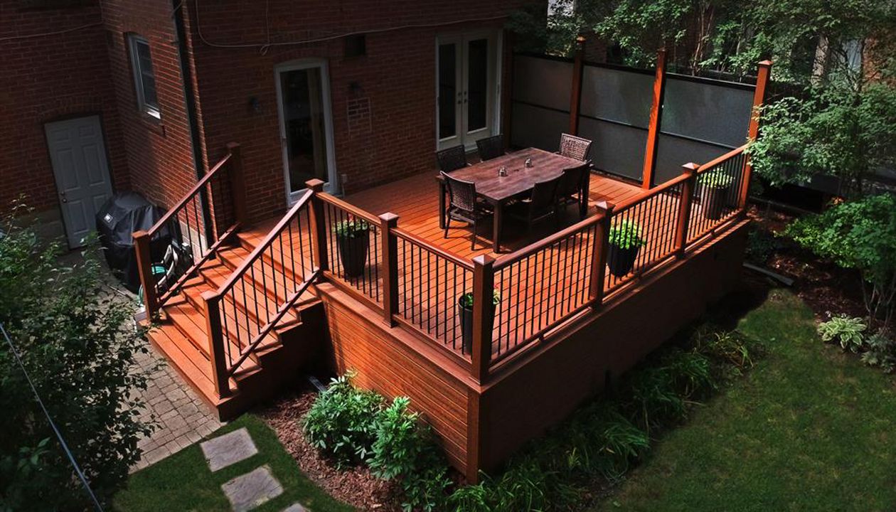Trex Treehouse backyard deck done by Royal innovation