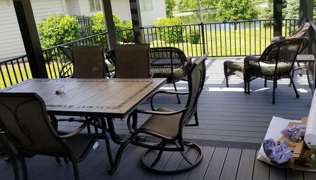 Trex Select, Pebble Grey with Winchester Grey