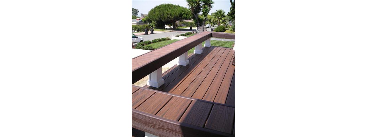 Trex Spiced Rum decking with unique bench, San Diego, CA