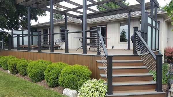 This is an Oasis in the middle of the city. This deck project was a real pleasure to work on. Main decking is Spiced Rum and Clam Shell is the accent