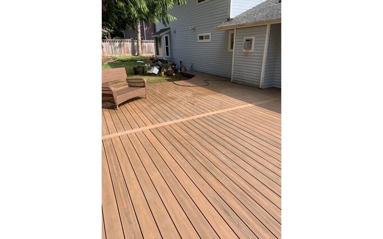 Trex Enhance Toasted Sand Deck in Issaquah, WA