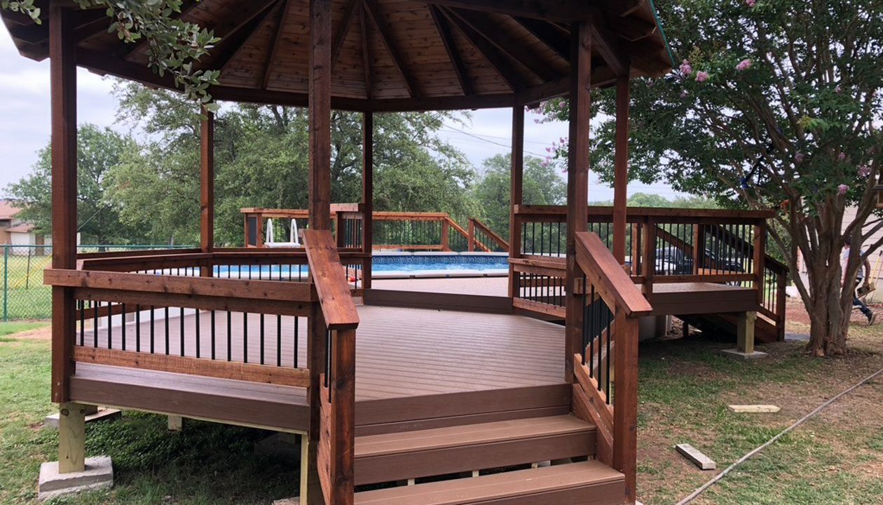 Trex Saddle Under Covered Gazebo