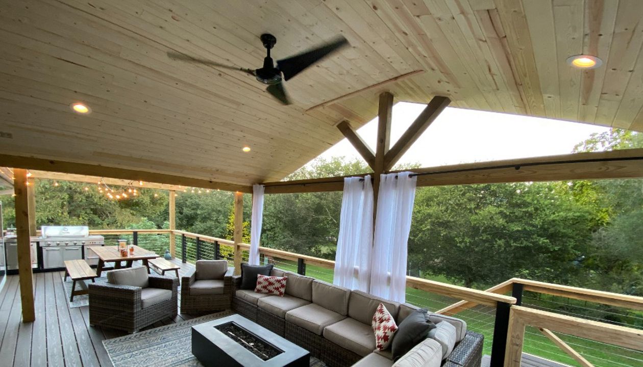 2nd story Trex deck - Seating Area