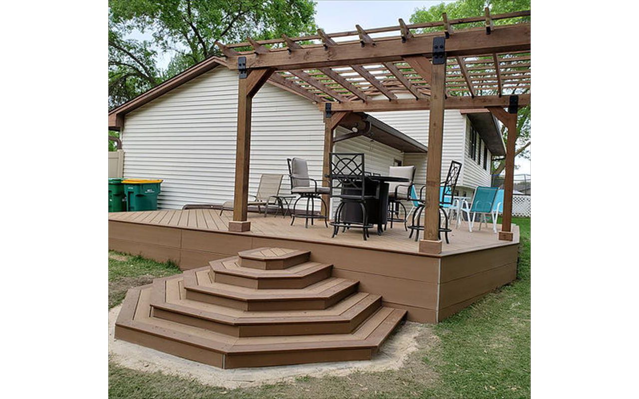 Trex Composite Decking in Enhance Saddle and Beach Dune Colors