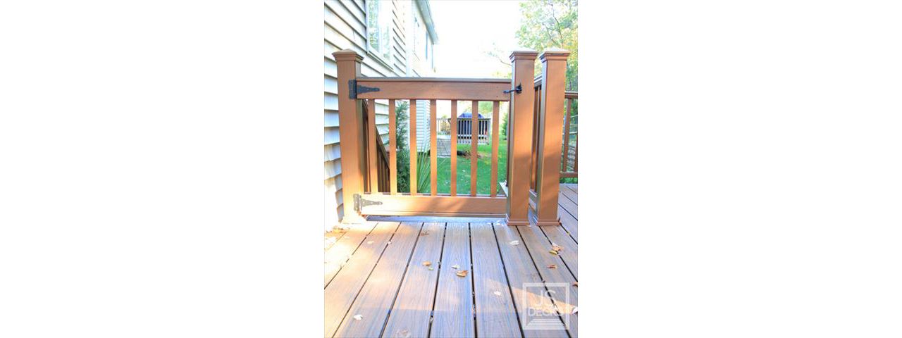 Custom built Gate with Transcend ddecking and railing