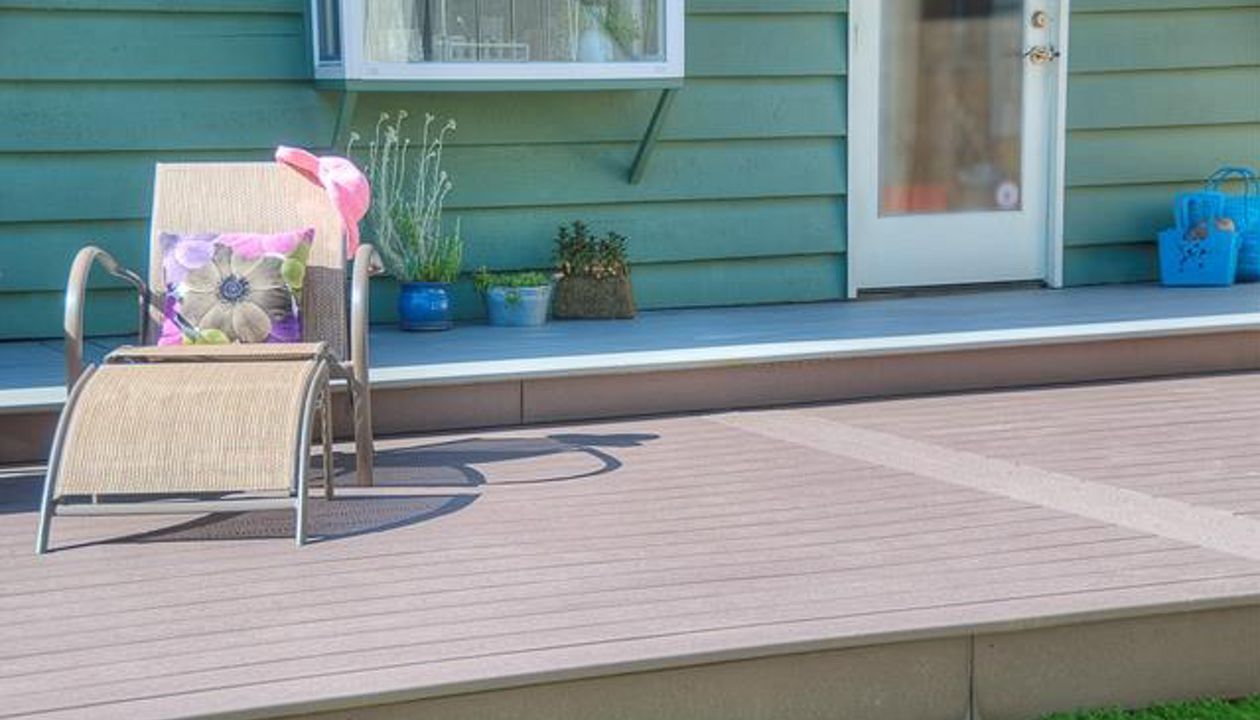 Trex deck, Shoreline, WA