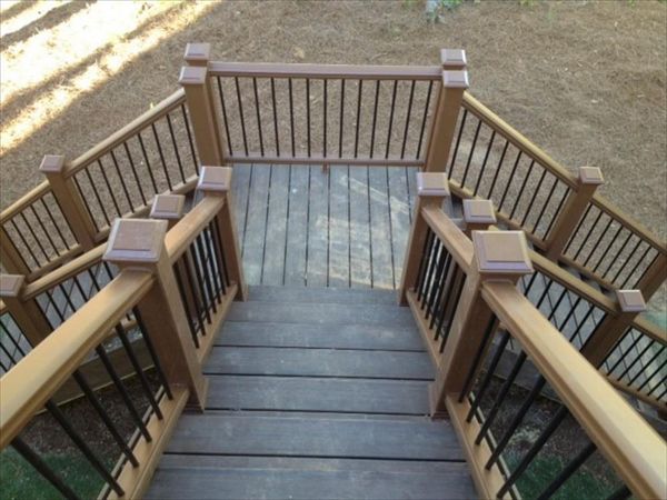 Trex Transcend Spiced Rum stairs & Transcend Treehouse handrails are a safe way back to the ground in any weather.