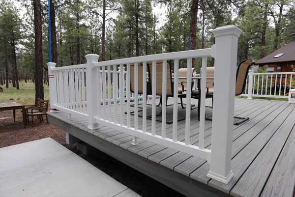 Trex Island Mist with Select Railing