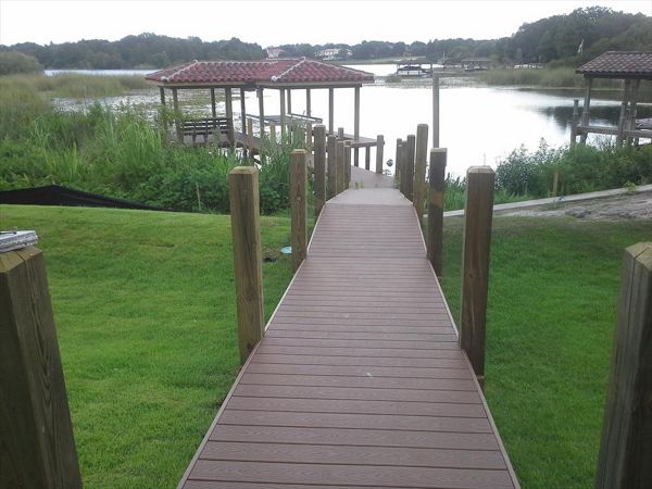 Trex Select Saddle Dock