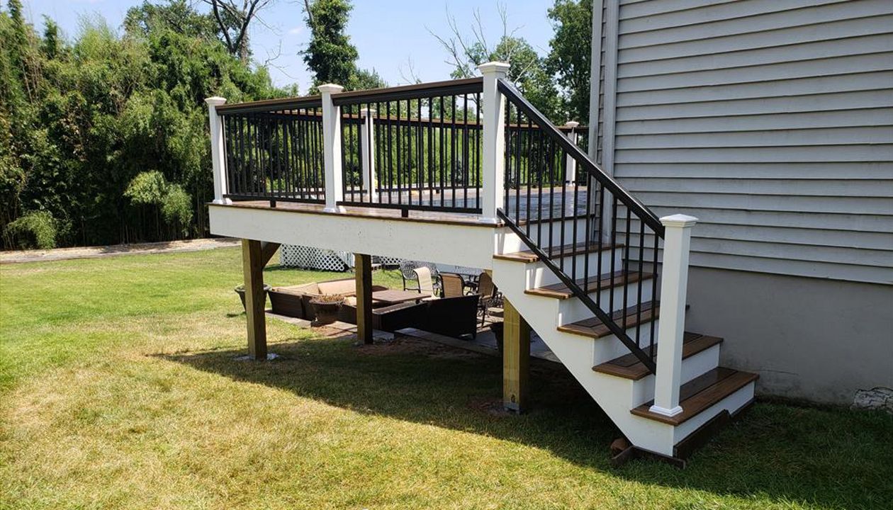 Livingston deck