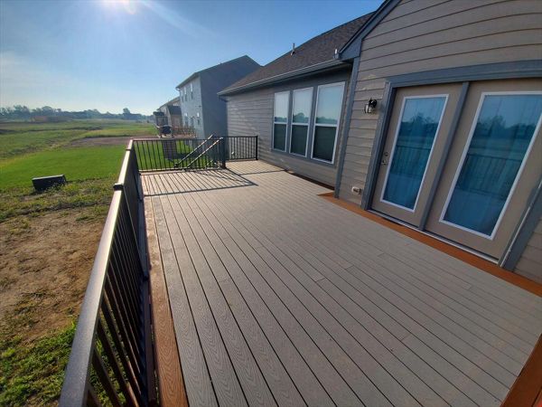 Massa. Double Saddle border w/ Pebble Grey inlay and Signature Series aluminum rails.