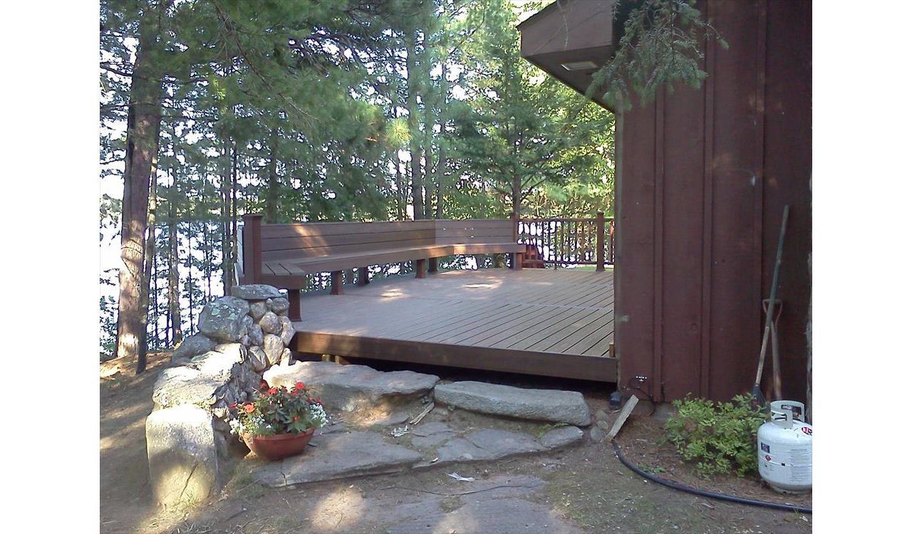 Trex Transcend Spiced Rum decking