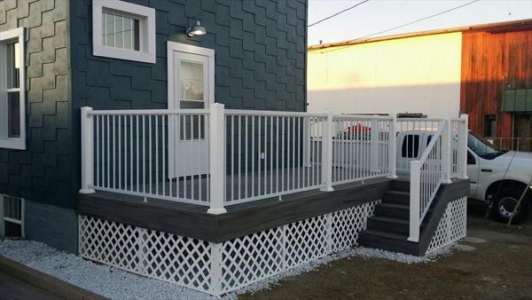 Trex Transcend Island Mist decking at Lake of the Ozarks