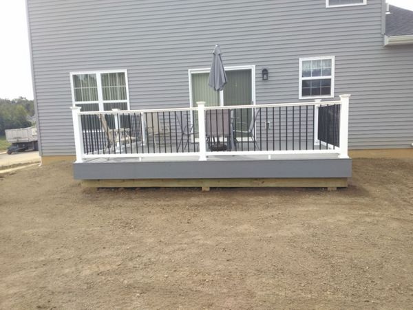 Trex Select Pebble Grey Decking in State College Area