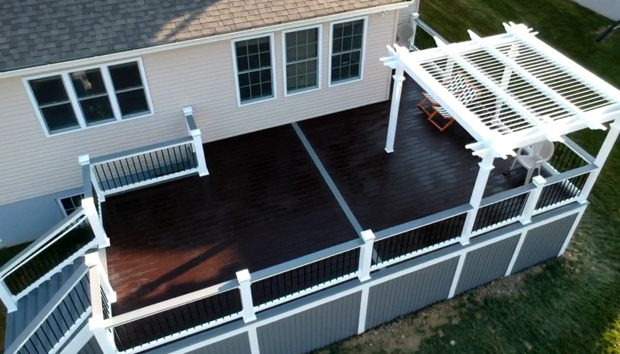 Woodland Brown and Pebble Gray