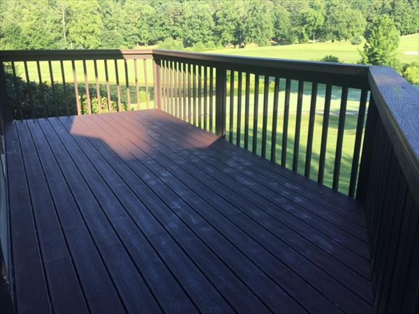 Trex Transcend Vintage Lantern decking with Trex Universal Hideaway Fasteners gives this project beautiful surface finish.