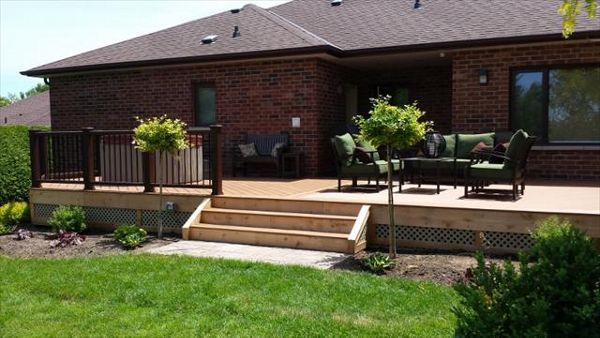 Tiki torch deck with vintage lantern rail