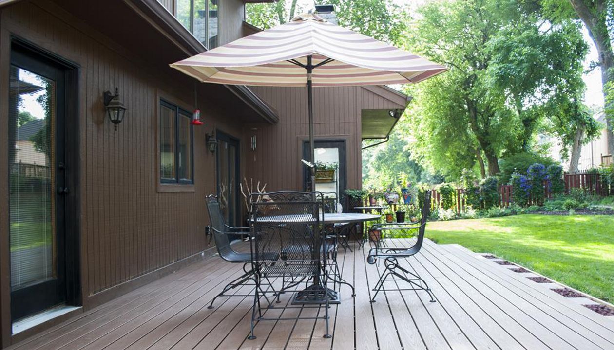 Trex Saddle Patio Deck