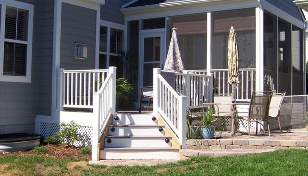 Screen Room and Trex Decking Fredericksburg