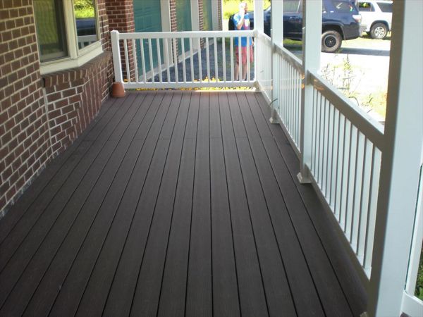 Front Porch in Trex Transcend Tree House in New Tripoli, PA