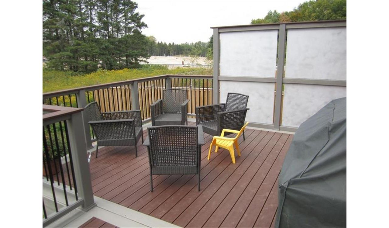 Trex Composite Deck Builder - Kitchener, Waterloo, Cambridge, Ontario