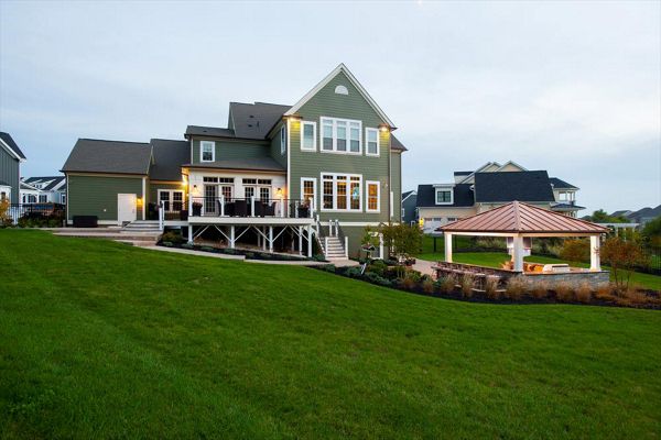 Elevated Trex deck build in Fulton, Maryland