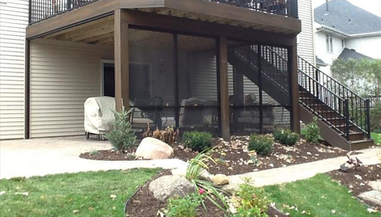 Trex Transcends Spiced Rum Decking &amp; Fascia - Eagan, MN