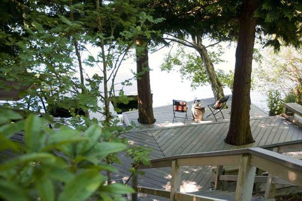 Lake side w/ floating dock