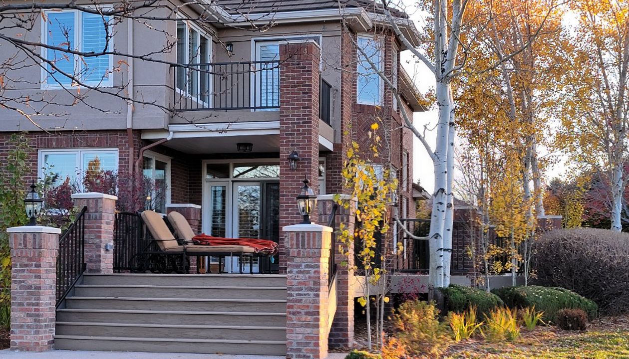 Trex Transcends Rope Swing, Black Rails