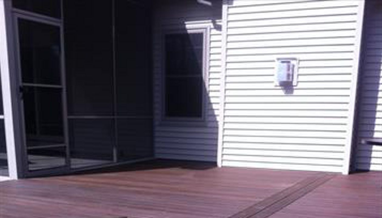 Trex Transcend Spiced Rum Decking