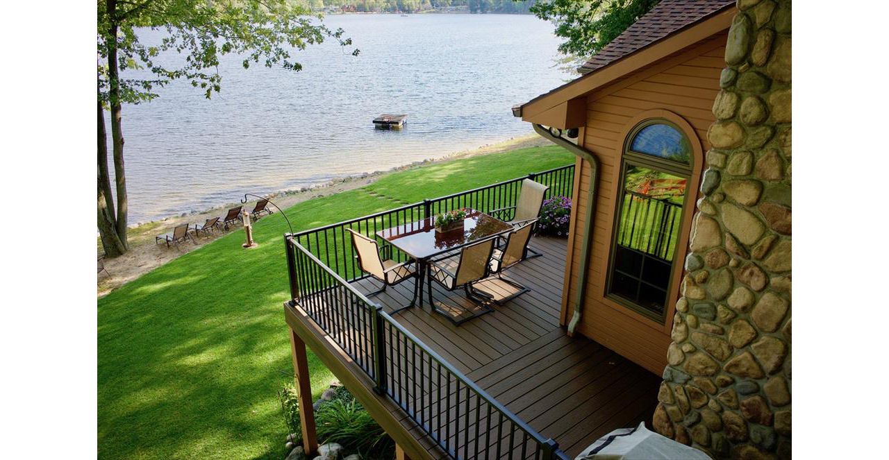 Trex Trasnced decking and Siganture railing.