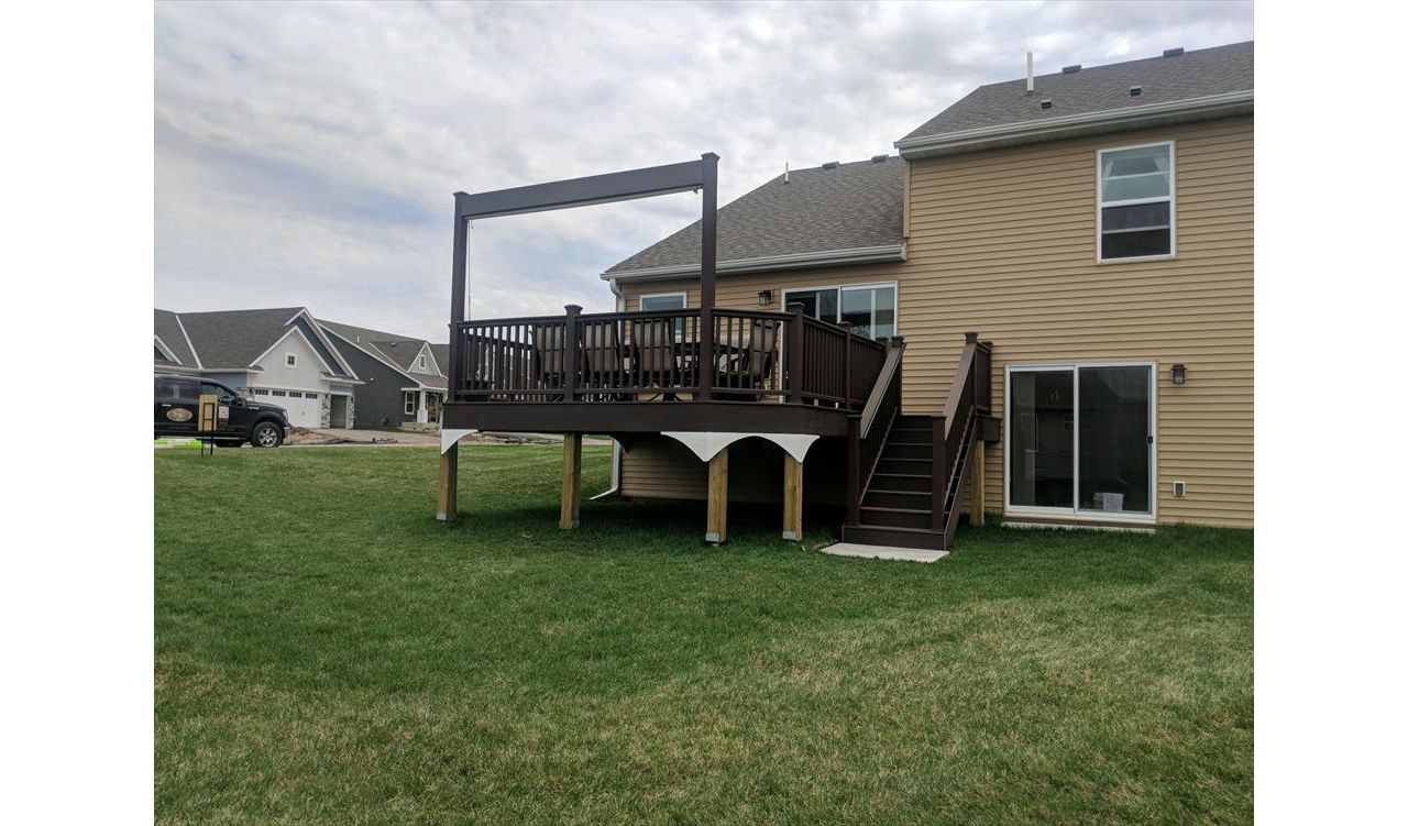 Trex deck in Lakeville with Sun Shade and Trim