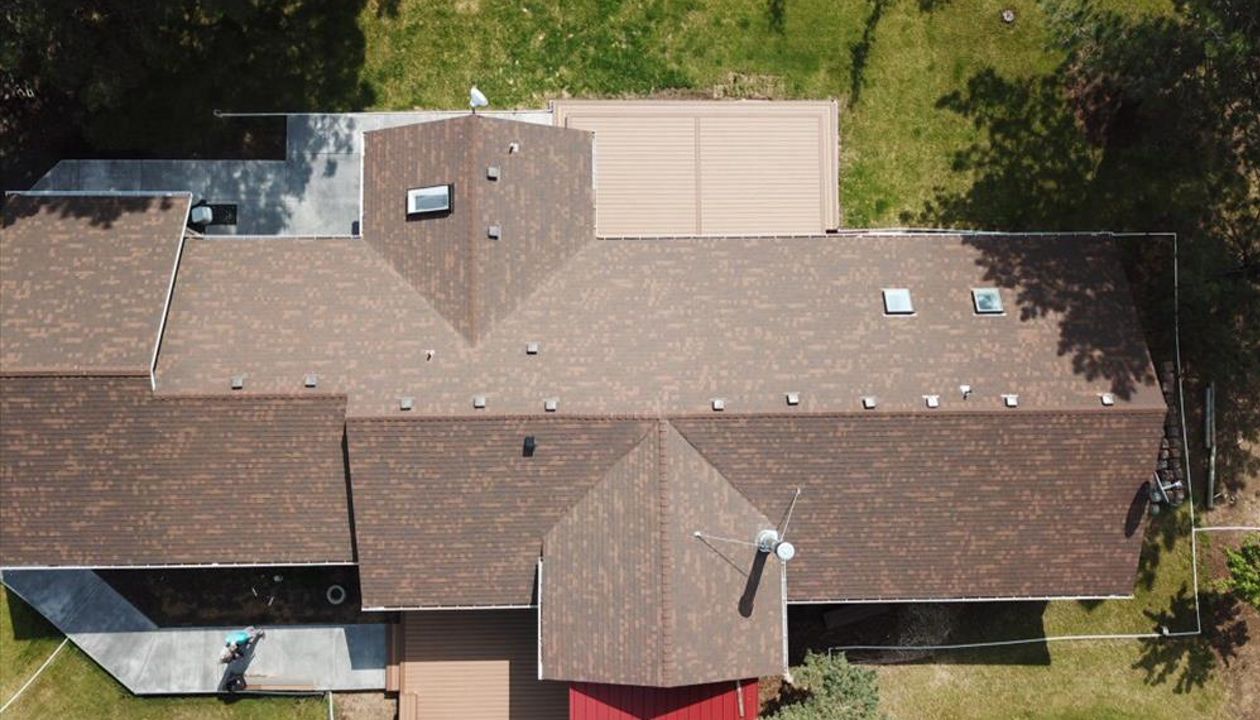 Tumalo, OR Trex Enhance Deck In Beach Dune amd Saddle.