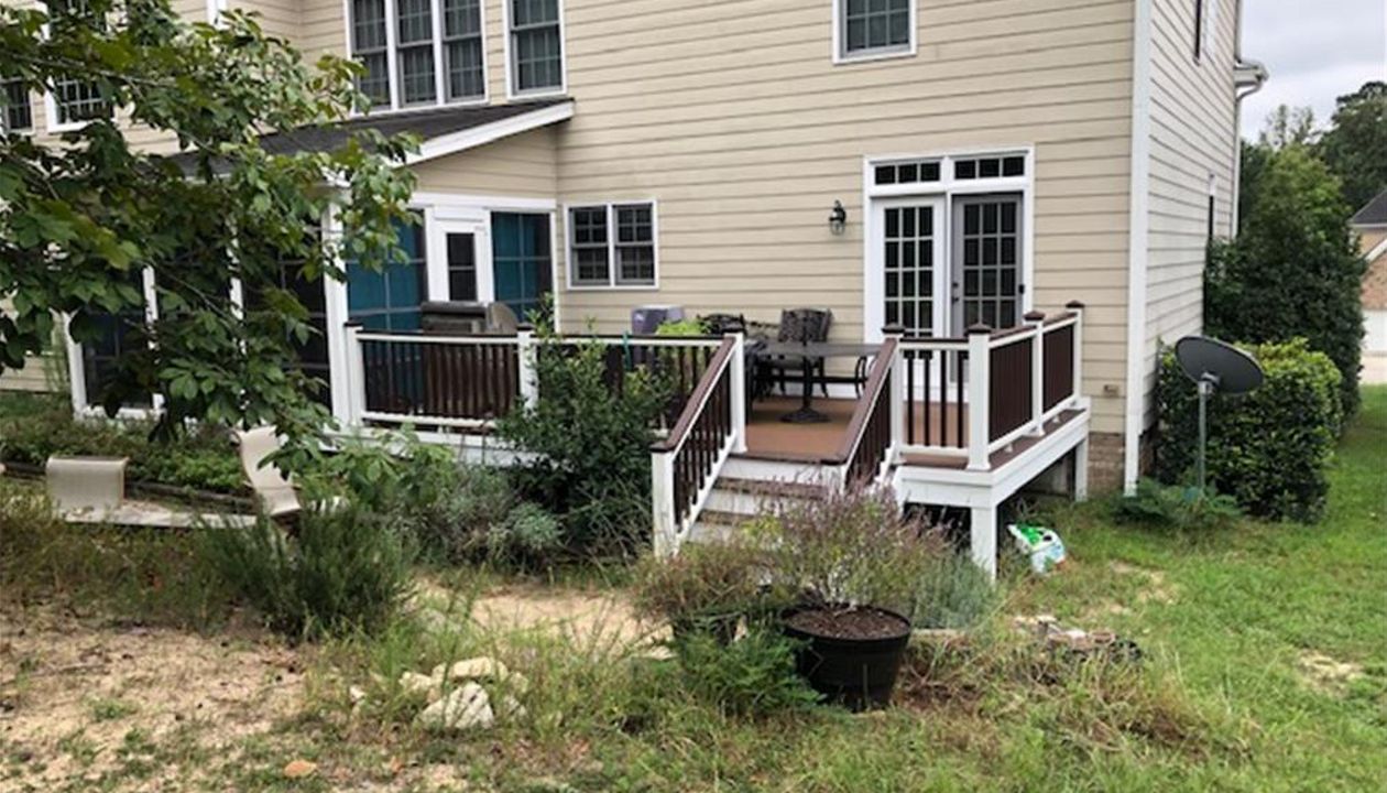 Trex Select Saddle deck in Rolesville, NC.