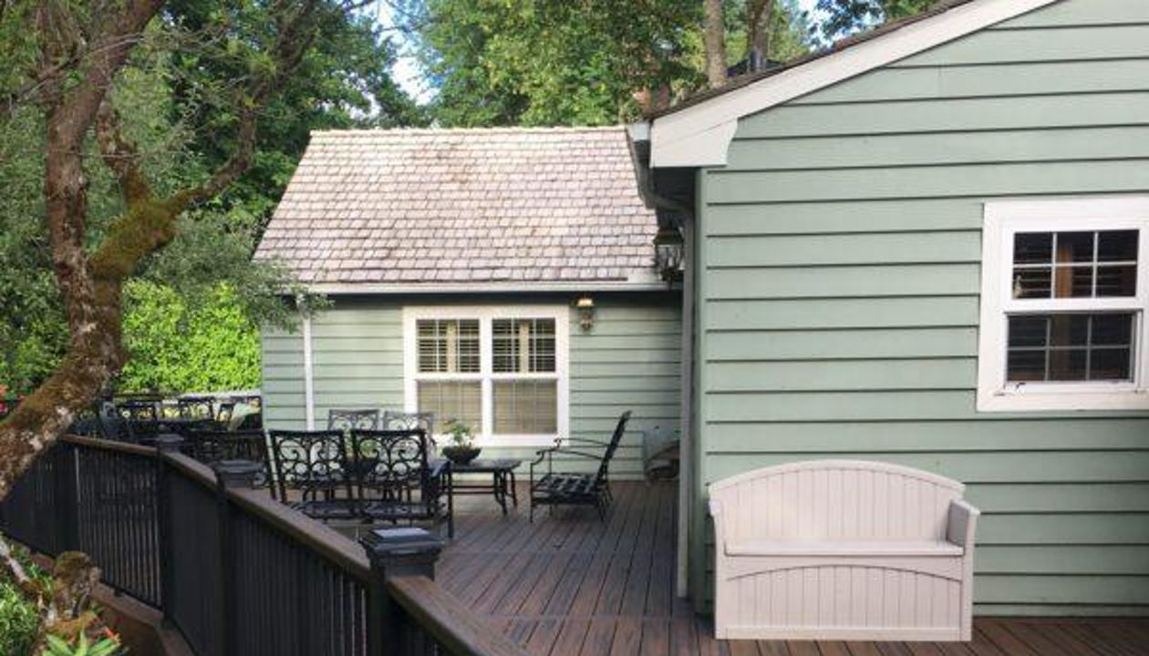 NW Portland featuring Spiced Rum Decking with 2x4 Spiced Rum.