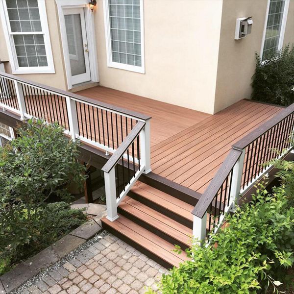 Trex Tiki Torch Deck with Trex Select Railing.