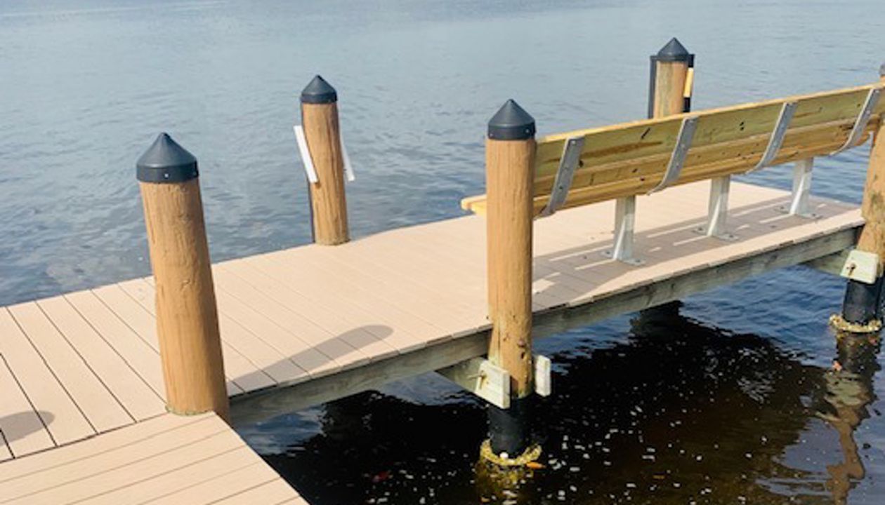 Rope Swing Dock located in Tequesta, FL